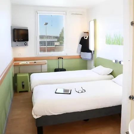 Ibis Budget Marseille Vitrolles Vitrolles  Extérieur photo