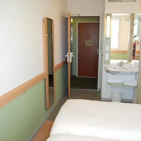 Ibis Budget Marseille Vitrolles Vitrolles  Chambre photo